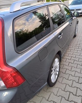 Volvo V50 cena 18500 przebieg: 317000, rok produkcji 2012 z Pyskowice małe 211